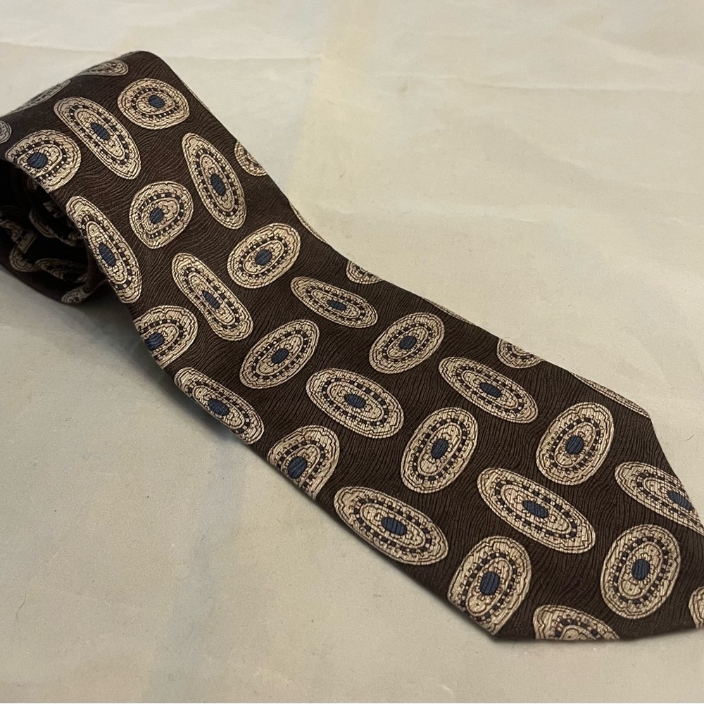 Isaco Men's Brown Medallion Silk Blend Tie